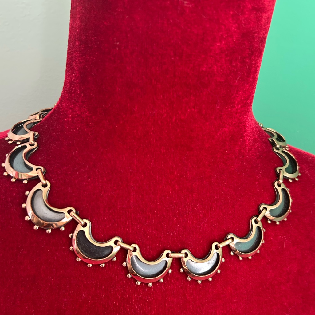 Vintage Renoir Copper And Black Necklace 49$